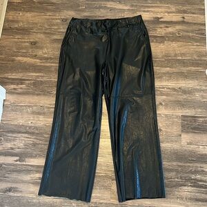 Boutique Faux leather crop pant